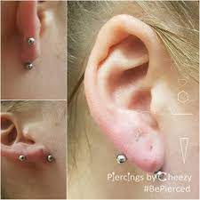 Fresh Transverse Lobe Piercing With Implant Grade Steel Bar Cool Piercings With Top Quality Jewellery Yes Please Cool Piercings Lobe Piercing Body Piercings
