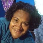 Dee Davila's Instagram, Twitter & Facebook