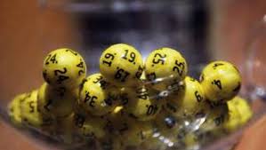 Eines ermittelt die 5 aus 50 gewinnzahlen. Eurojackpot Die Aktuellen Gewinnzahlen Der Ziehung Vom 8 1 2021 Lotto