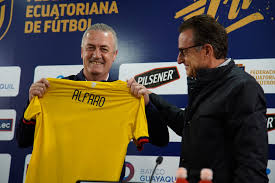 Name in home country / full name: Gustavo Alfaro Siento Que Es Una Obligacion Ir A La Copa Del Mundo Fef Federacion Ecuatoriana De Futbol