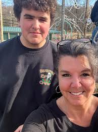 Thank you for putting up a beautiful Christmas display. We have been coming  for years, seeing Santa and Frosty was the magical touch.