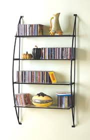 الحديد المزخرف بساطه وثراء وأناقه