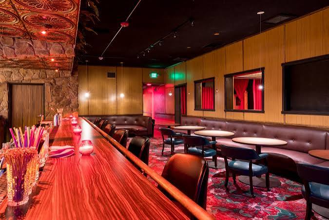 Oakland's Thee Stork Club Reopens As An Unapologetically Gaudy Dive Bar |  Eater SF