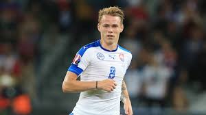 Das offizielle fantrikot der walisischen nationalmannschaft für die em 2021. Hertha Greift Fur Duda Tief In Die Kasse B Z Berlin