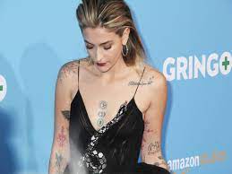 This design has a lot of mystery and detail to it. Paris Jackson Gives Herself A Tattoo During Shutdown 1 For All The Hits 95 9 Kiss Fm