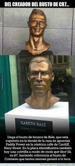 Find the newest cristiano ronaldo statue meme. Bildhauer Buste Cr Kehrt Zur Last Die Beste Meme Buste Bale Hangen Von Futbol