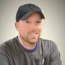 Kelly Kleiner's Instagram, Twitter & Facebook