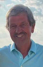 Thinking of the Father Jerome "Jerry" Holtzman family during this difficult  time. Father Jerome Holtzman, long time Catholic pastor and educator,  passed away