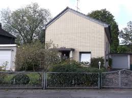 Verschiedene einkaufsmöglichkeiten sind in duisburg ausreichend vorhanden. Haus Zum Verkauf 47239 Duisburg Rumeln Kaldenhausen Ringstr 21 Mapio Net