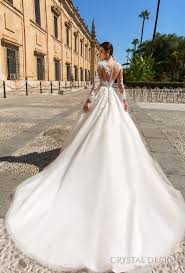 Beautiful Wedding Dresses From The 2017 Crystal Design Collection Sevilla Bridal Campaign Wedding Inspirasi Lace Princess Wedding Dresses Beautiful Wedding Dresses Ball Gowns Wedding