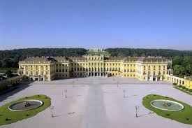 Wien Fur Sisi Fans Die Sightseeing Tour Auf Kaiserlichen Spuren Schonbrunn Schloss Schonbrunn Palast