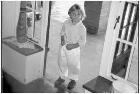 Die tragödie forderte einen hohen tribut an eric clapton und inspirierte auch einen seiner schönsten und von herzen kommenden songs, tears in heaven. Afbeeldingsresultaat Voor Eric Clapton Conor Clapton Bambini