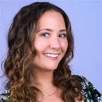 Katie Lange's Instagram, Twitter & Facebook