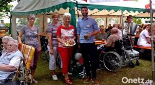 Thomas fritsch 2008 in düsseldorf: Sommerfest Im Awo Seniorenheim Hans Bauer Onetz