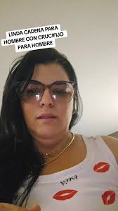 LINDA CADENA PARA HOMBRE CON CRUCIFIJO DE ORO LAMINADO CON UNA CAPA P...