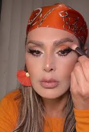 Orange Lipstick Tips for Endless Confidence