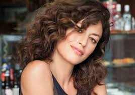 Η δωροθέα μερκούρη είναι μία καλλονή, με μεσογειακό ταπεραμέντο και χαρακτηριστικά που δύσκολα μπορείς να ξεχάσεις. Dwro8ea Merkoyrh Sportime Gr