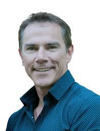 Neil James's Instagram, Twitter & Facebook