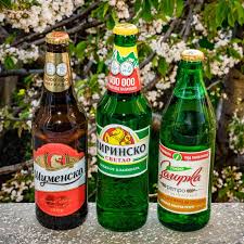It has a classic lager taste and it is made in plovdiv. Welches Bier Trinkt Man In Bulgarien Der Blog Uber Bulgarien