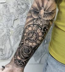 When a dove returned to noah with an olive branch to inform him that the flood waters had ceased and the great flood of god's judgment was over, a dove became a symbol of hope. Dove Tattoo Tumblr Posts Tumbral Com