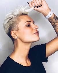 صور قصات شعر قصير 2020 ستلهمك وفقا لشكل وجهك. Fay3 38 ØµÙˆØ±Ø© ØªØ³Ø±ÙŠØ­Ø§Øª Ùˆ Ù‚ØµØ§Øª Ø´Ø¹Ø± Ù‚ØµÙŠØ± Ù…Ù…ÙŠØ²Ø© Ø¨Ù†Ø§Øª ØµÙˆØ±Ø© 31