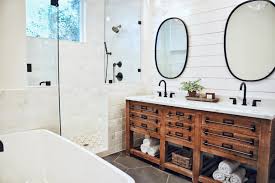 The full master list of all the paint colors in the house. 9 Farmhouse Bathrooms We Re Obsessed With City Girl Gone Mom