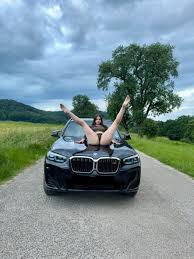 DoriDeluxe66 Webcam Model Profile | strip.chat