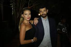 Born 13 october 1990) is a lebanese actress and tv presenter. Ø§Ù„Ù…ÙŠØ§Ù‡ ØªØ¹ÙˆØ¯ Ø¥Ù„Ù‰ Ù…Ø¬Ø§Ø±ÙŠÙ‡Ø§ Ø¨ÙŠÙ† Ø¨Ø§Ù…ÙŠÙ„Ø§ Ø§Ù„ÙƒÙŠÙƒ ÙˆØ¬ÙˆÙ„ÙŠØ§Ù† ÙØ±Ø­Ø§Øª ÙˆØ·Ø§Ø±Ù‚ Ø³ÙˆÙŠØ¯ ÙŠØ­Ø§ÙˆÙ„ Ù‚ØªÙ„ Ø±Ù†ÙŠÙ† Ù…Ø·Ø±