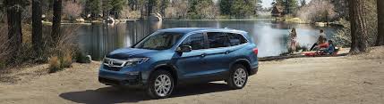 Both vehicles offer plenty of other features for those looking. 2019 Honda Pilot Vs Toyota Highlander Bloomington Honda Dealer
