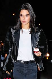 The Secret To Kendall Jenner S High Gloss Hair Kendall Jenner Hair Kendall Jenner Haircut Kendall Jenner Short Hair