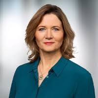 Anne Ullrich's Instagram, Twitter & Facebook