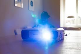Thus, you can adjust the size of the screen from 39″ to 250″ with a projection distance ranging between 4.27feet and 26.57feet. Best Projector Under 500 The Complete Guide For 2021 Spacehop