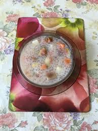 Add milk and flour mixture and beat until whipped cream consistency. Bubur Cha Cha With Fig And Cassava Helenscchin S Blog