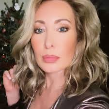 Carmen Ray's Instagram, Twitter & Facebook