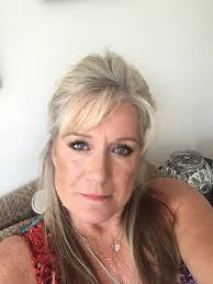 Any coral colored Lipsense available?