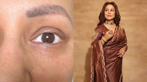 Amid cancer treatment, Hina Khan shares picture of her last eyelash