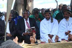 President cyril ramaphosa (l) and ace magashule (r) come from rival factions of the ancimage caption: Security Lapse Catches Ramaphosa S Bodyguards Barefooted