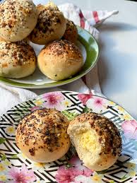 Black And White Bagel Flavor Everybody S Favorite Bantam Bagel In 2020 Bantam Bagel Mini Breakfast Perfect Breakfast