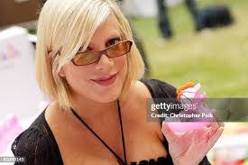 Susan Cotton's Instagram, Twitter & Facebook