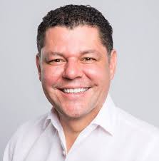 Virgilio Mendoza's Instagram, Twitter & Facebook