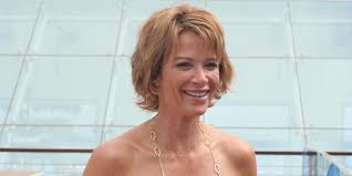What bugs me the most about director shepard? Lauren Holly Net Worth 2020 Wiki Married Family Wedding Salary Siblings