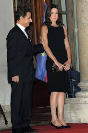 In the image that was chosen for the cover, sarkozy stood on a step higher than. Nicolas Sarkozy Celebs Who Dated Much Taller Women Zimbio