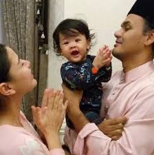 Lisa surihani binti mohamed or better known as lisa surihani (born 23 march 1986) is a malaysian actress, model, television host and commercial model. Yusry Dan Lisa Surihani Kongsi Wajah Terkini Yahaira Leanne Berita Viral Minah