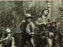 Nsnd hoàng dũng sinh năm 1956 tại hà nội. Wkk Uo Ycmx4hm