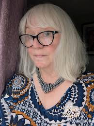 Oooh that's lovely! 💖 Mmmm jelly snakes.