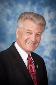 Golden Dog Properties, 1336 N Moorpark Rd, Thousand Oaks, CA 91360, US