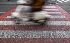 Wann der führerschein weg ist und für wie lange, das hängt von der schwere des verstoßes ab. Weg Frei Fur Moped Fuhrerschein Ab 15 Jahren Homburg1