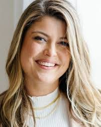 Ashley Vickery's Instagram, Twitter & Facebook