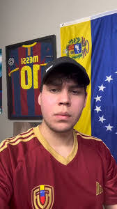 Alba Briceno's Instagram, Twitter & Facebook