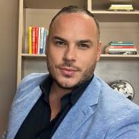 10+ "G Raya" profiles